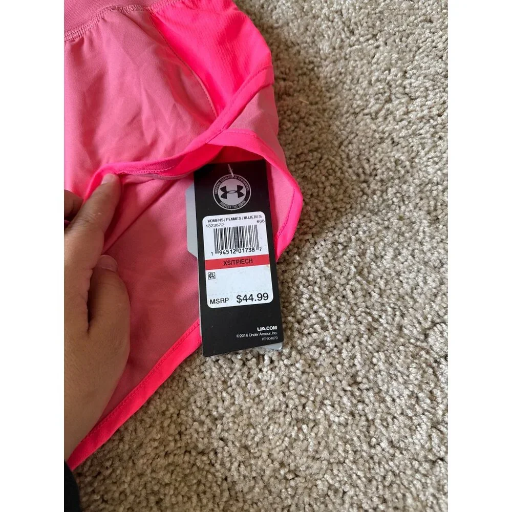 NWT Under Armour Women's Size XS Pink Exercise Shorts *Flaw* Essential‎ Gym